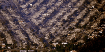 Ο καπιταλισμός έκαψε το Λος Άντζελες