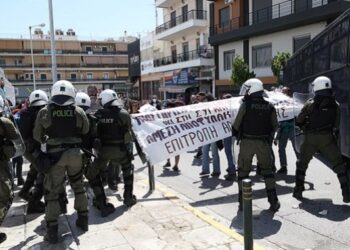 Βοθρολύματα στη λεωφόρο της ΕΛΑΣ