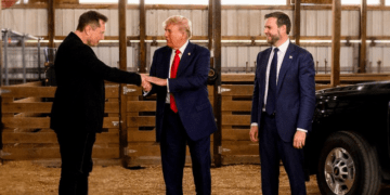 Ακροδεξιοί χωρίς μεσάζοντες