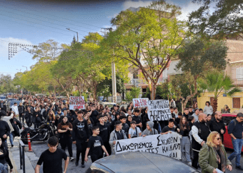 Ξεσηκωμός στο Πέραμα ενάντια στα Ωνάσεια σχολεία (βίντεο)