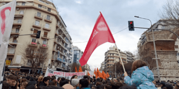 «Όχι στα κόμματα» μας λένε…