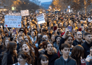 Σερβία: Κίνημα ανατροπής με παλλαϊκό και ταξικό χαρακτήρα
