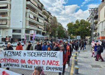 Και οι γειτονιές στους δρόμους για το έγκλημα στα Τέμπη