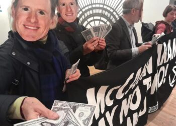 «Πράσινη» ή «γκρι» ενέργεια;  Όποια φέρνει περισσότερο κέρδος!