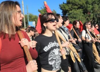 8 Μάρτη: Μαχητική φεμινιστική διαδήλωση-Βία και χημικά από ΜΑΤ
