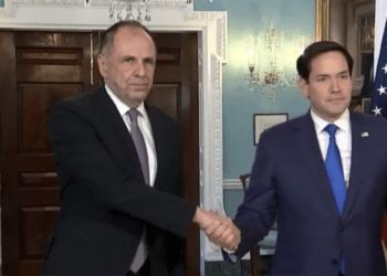 ΗΠΑ-Ελλάδα: Η «στρατηγική σχέση» καλά κρατεί και επί Τραμπ