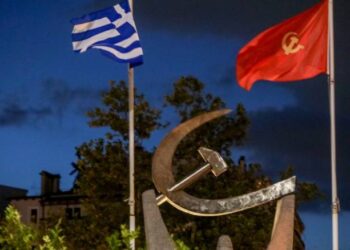 Ηγεσία ΚΚΕ: 36 χρόνια οι ίδιες ρεφορμιστικές ιδεαλιστικές ανοησίες και συκοφαντίες