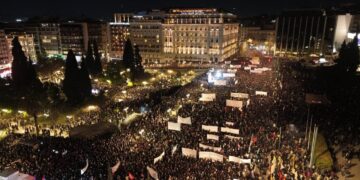 Νέο μεγάλο κύμα κινητοποιήσεων για τα Τέμπη από άκρη σε άκρη