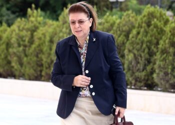 Επίσκεψη-πρόκληση Μενδώνη στο Ισραήλ: «Πολιτιστικές συνεργασίες» βαμμένες στο αίμα