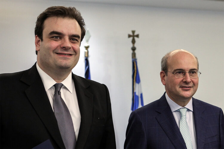 Ανασχηματισμός: Άλλαξαν οι  υπουργοί, έμεινε ο «σταθμάρχης» της συγκάλυψης