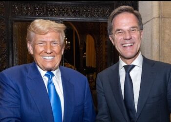 Κομμουνιστική Απελευθέρωση: Στην εποχή του Τραμπ, τέλος οι αυταπάτες. Ή με το κεφάλαιο ή με τους εργάτες όλου του κόσμου!