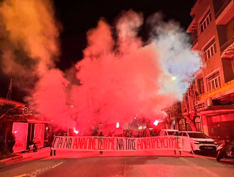 Ανοικτή πόρτα για την Ουκρανία, ανοικτές αγκάλες στη γενοκτονία