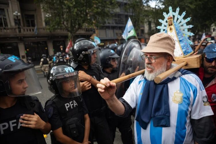 Κοινό οπαδικό μέτωπο μαζί με τους συνταξιούχους