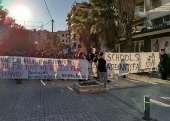 Μαχητική αντιφασιστική πορεία στο Ίλιον