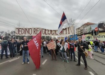 Η τεράστια διαδήλωση στο Βελιγράδι και η κρατική τρομοκρατία – Αποκαλυπτική ανακοίνωση της Κόκκινης Πρωτοβουλίας