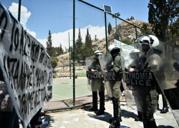 Ανακοίνωση ΚΕΔΔΑ για την αστυνομοκρατία και τις επιθέσεις κυβέρνησης-ΜΑΤ σε Λόφο Στρέφη