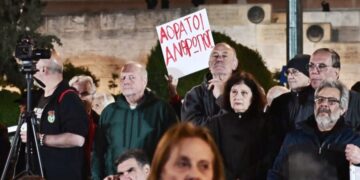 Συνταξιούχοι: Χωρίς οβελία και με δανεικά κάθε μήνα