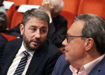 Ο λαός δεν τους θέλει, ΠΑΣΟΚ και ΣΥΡΙΖΑ δεν μπορούν