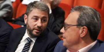 Ο λαός δεν τους θέλει, ΠΑΣΟΚ και ΣΥΡΙΖΑ δεν μπορούν