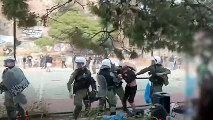 Λόφος Στρέφη: Επίθεση και χρήση χημικών την ώρα που παίζανε παιδιά καταγγέλλουν γονείς