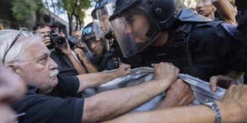 Οι Αργεντινοί στους δρόμους κατά Μιλέι (Περισκόπιο 15/3/2025)