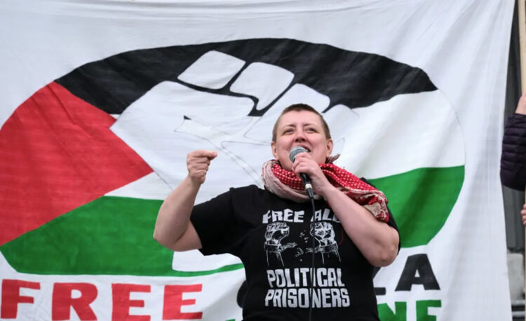 Σάρλοτ Κέιτς: Στη Δύση διώκουν όσους καταγγέλλουν τη γενοκτονία