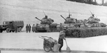 21η Απρίλη: Από το πουλί της χούντας στα ακροδεξιά αυγά