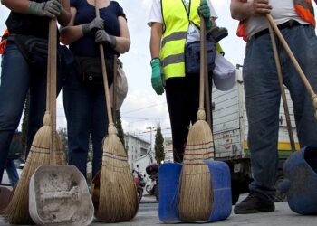 Δήμος Χαλανδρίου: Υπό απόλυση πέντε εργαζόμενοι στην καθαριότητα