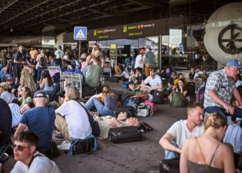 Η… υπερφόρτωση των δικτύων  με κέρδος οδηγεί στο «σκοτάδι»