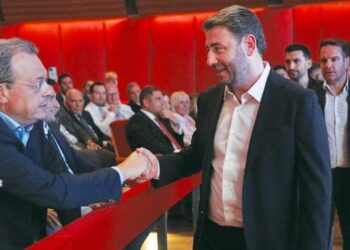 Το «άγχος» της κυβερνητικής εναλλακτικής για το σύστημα