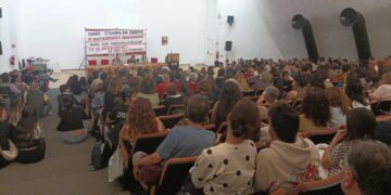 Θεσσαλονίκη: Επιτυχημένη η εκδήλωση των εκπαιδευτικών σωματείων για το έγκλημα των Τεμπών