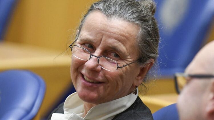 Ολλανδία: Οι «χωρίς χαρτιά» και ο εσωτερικός εχθρός