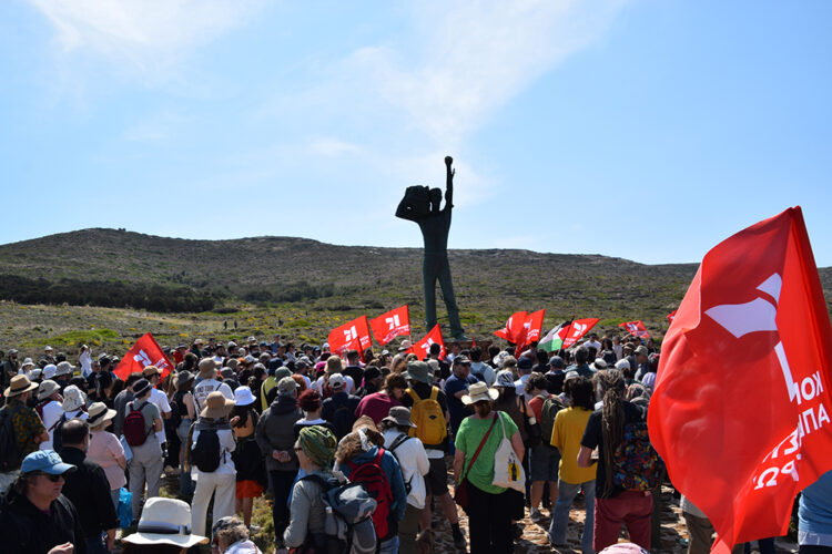 Οδοιπορικό: Άνθισε νιάτα η Μακρόνησος