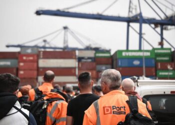Εργαζόμενοι στην Cosco: Συνεχίζουν αγωνιστικά απαιτώντας νέα ΣΣΕ