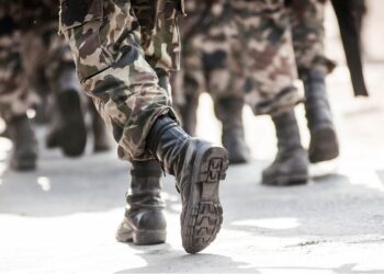 Χυδαιότητες στρατιωτικών ψυχιάτρων στις επιτροπές απαλλαγής