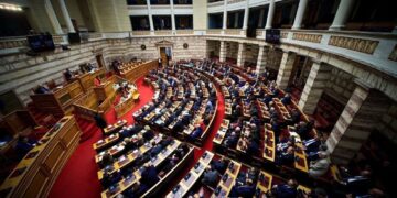 Το πραγματικό σύστημα και τα «αντισυστημικά» κόμματα