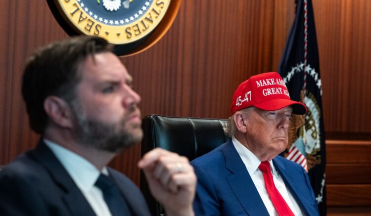 Πολεμική ανάφλεξη: Οι ΗΠΑ βομβάρδισαν εγκαταστάσεις του Ιράν με έξι βόμβες bunker buster και 30 Tomahawk