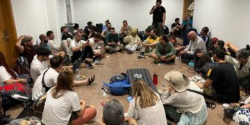 March to Gaza: Αφέθηκαν ελεύθερα τα μέλη της ελληνικής αποστολής – Η πίεση έφερε αποτέλεσμα (ενημέρωση)