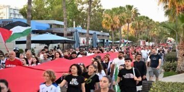 Η Κύπρος προτεκτοράτο του Ισραήλ