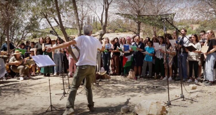Ο τρελός λαγός:  Ένα τραγούδι αλληλεγγύης για την Παλαιστίνη (βίντεο)