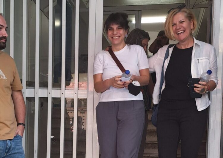 Η ΑΝΤΑΡΣΥΑ καταγγέλλει την αναίτια και βίαιη σύλληψη της δασκάλας Δήμητρας Τάσσου