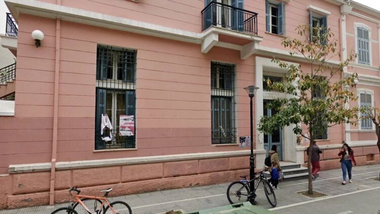 Ανακοίνωση της Attack στα ΑΕΙ Κομοτηνής: Κάτω τα χέρια από το αναγνωστήριο στην Αλεξανδρούπολη!