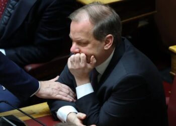 Προανακριτικές: Ψηφοφορία σκούπα, πουθενά ευθύνες για την πολιτική των ιδιωτικοποιήσεων