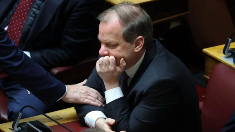 Προανακριτικές: Ψηφοφορία σκούπα, πουθενά ευθύνες για την πολιτική των ιδιωτικοποιήσεων