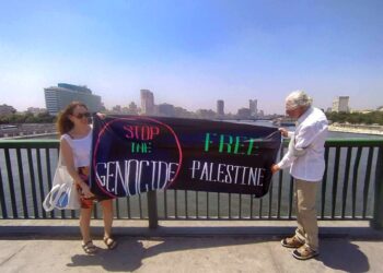 March to Gaza Μέρα #5: Ανάρτηση πανό στο Κάιρο παρά τις απαγορεύσεις