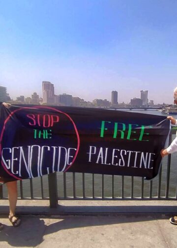 March to Gaza Μέρα #5: Ανάρτηση πανό στο Κάιρο παρά τις απαγορεύσεις