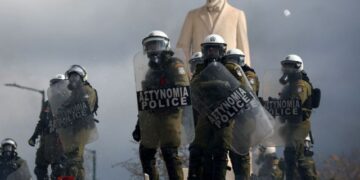 Ο σκληρός, αστικός πυρήνας του Συντάγματος