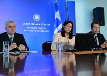 Νομοσχέδιο-έκτρωμα Κεραμέως: 13 ώρες εργασίας, fast track προσλήψεις και εργασία λάστιχο