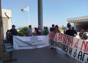 ΠΕΝΕΝ: Ελεύθεροι οι προσαχθέντες απεργοί, συνεχίζεται η απεργία μέχρι τη νίκη (βίντεο)