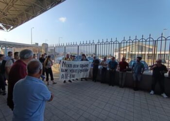 Κομμουνιστική Απελευθέρωση: Στήριξη στον δίκαιο αγώνα της ΠΕΝΕΝ, ενάντια σε εφοπλιστές, κυβέρνηση και δικαστικές αποφάσεις